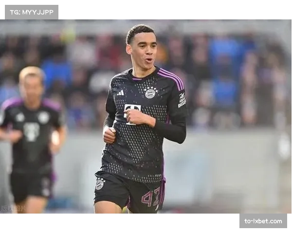 拜仁慕尼黑积15分紧追阿森纳 凯恩与格纳布里组成高效进攻组合